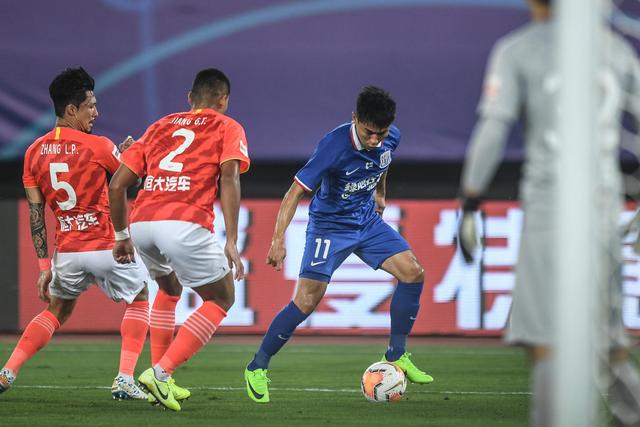 35岁法国裁判莱特西尔当选IFFHS年度最佳裁判